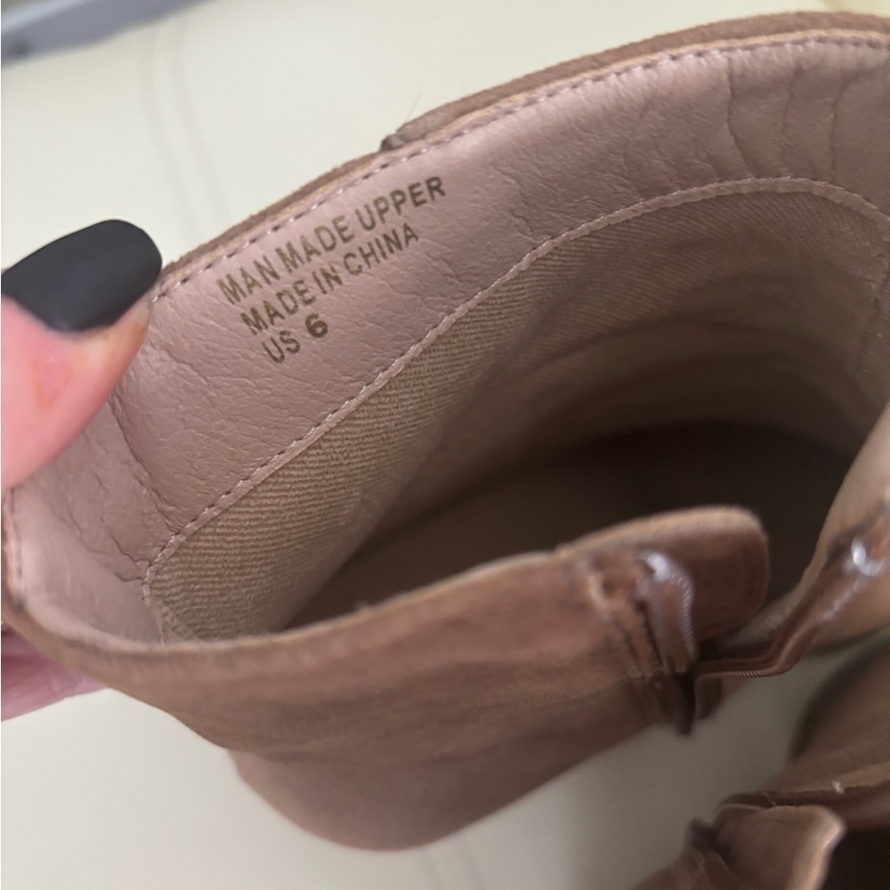 Elegant Brown Suede Ankle Booties - Picture 5 of 7